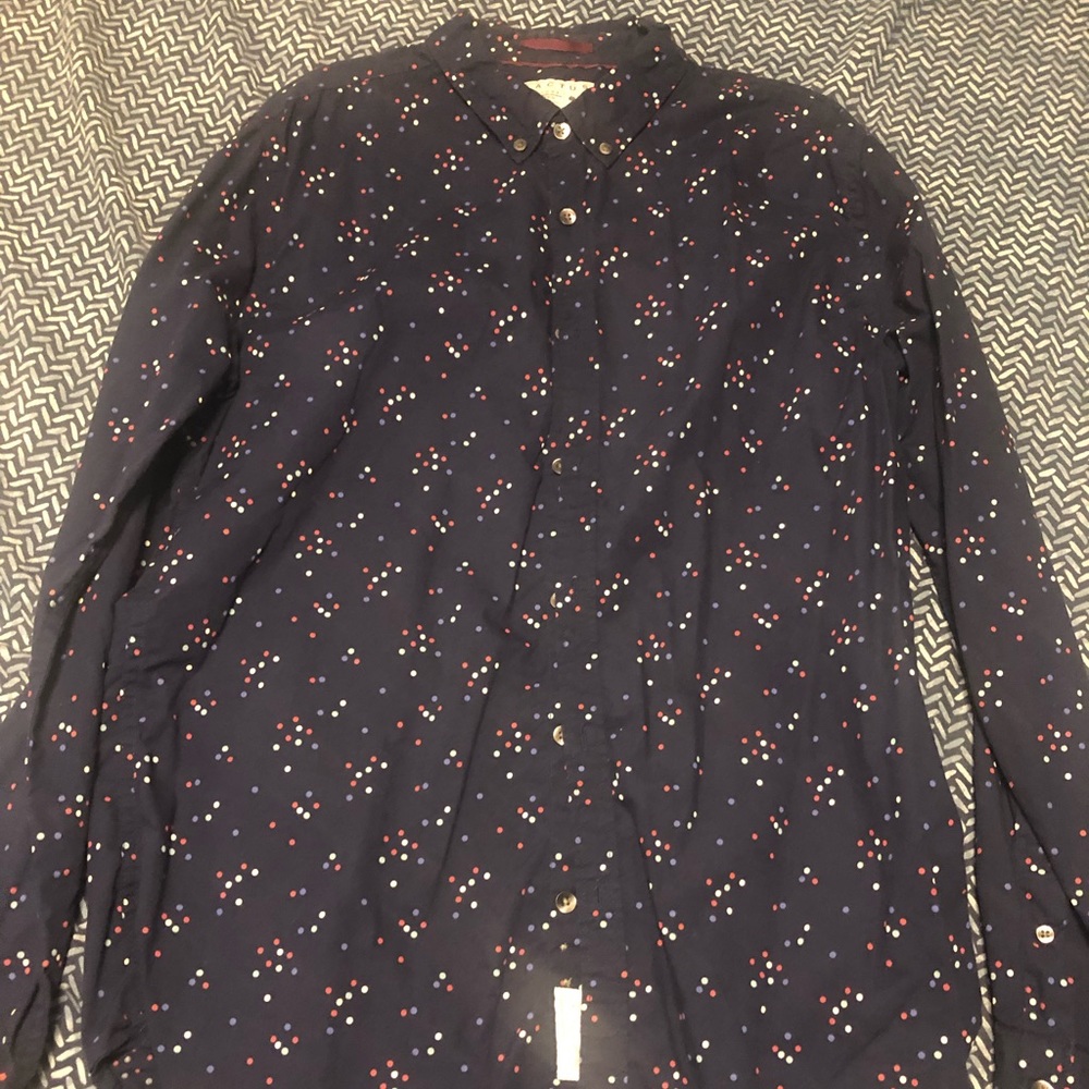 Men’s long sleeve button up